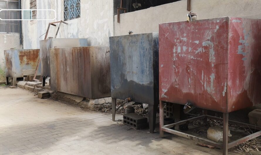 العمل على توزيع مادة التدفئة على جميع مدارس المدينة والريف