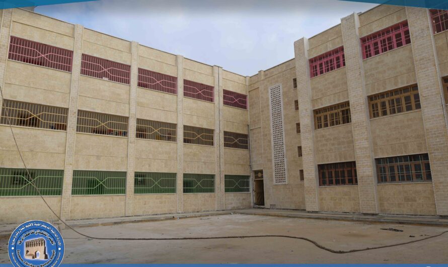 العمل على إكساء مدرسة ملحق جنين استعداداً لافتتاحه في الفصل الدراسي الثاني