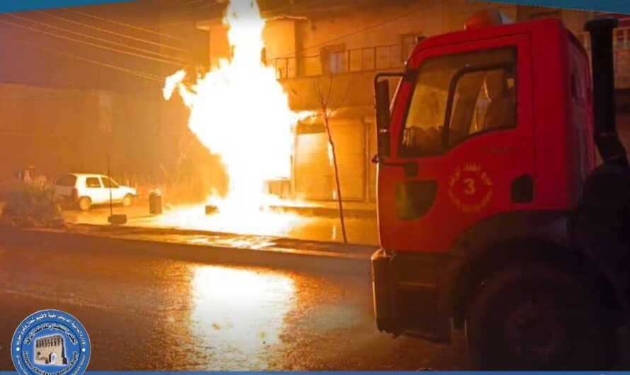 إخماد حريق نشب في مستودع أسطوانات غاز قرب الجامع القديم