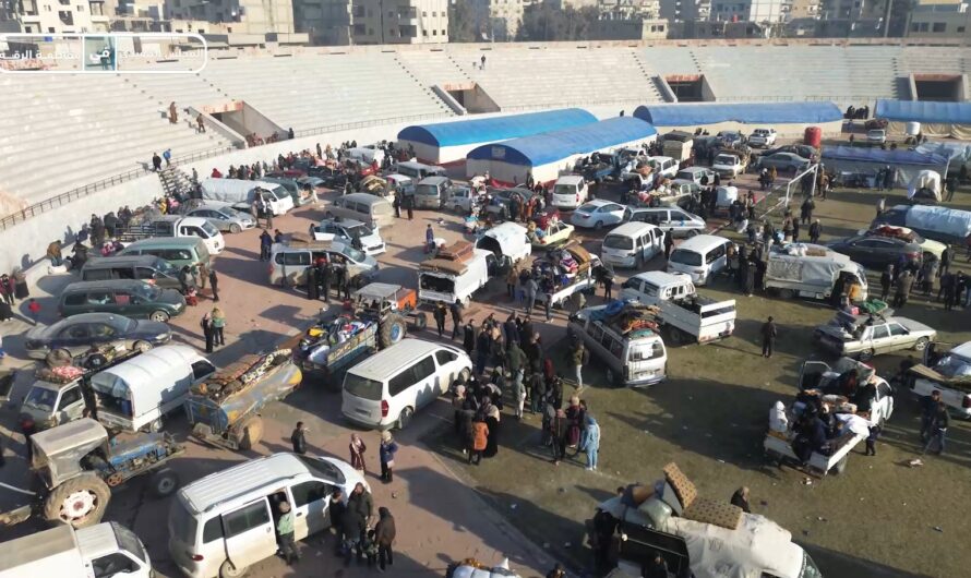 جانب من الخدمات المقدمة للأهالي المهجرين من قبل تجمع نساء زنوبيا ضمن خلية الأزمة