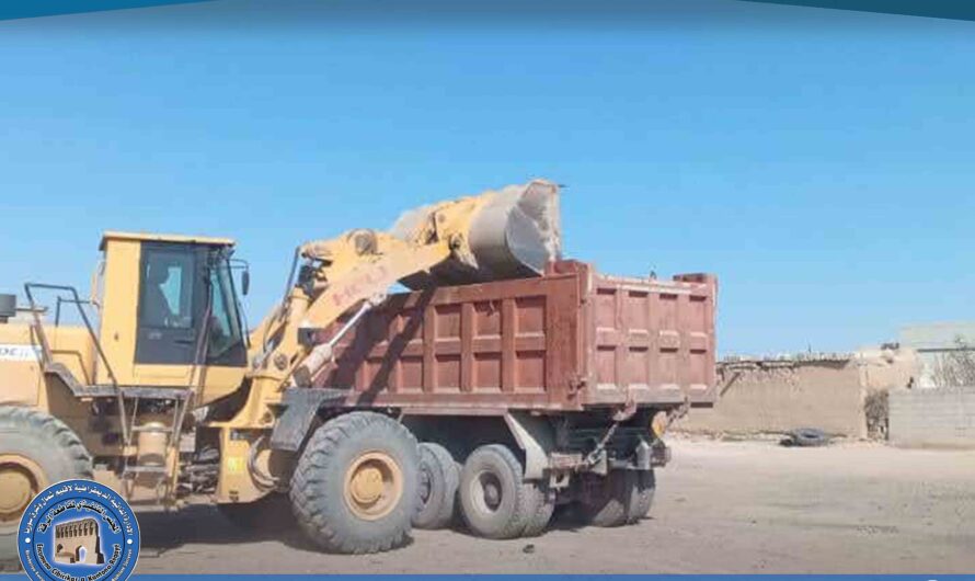 مواصلة الجهود لترحيل المكبات العشوائية في قرى الحمرات