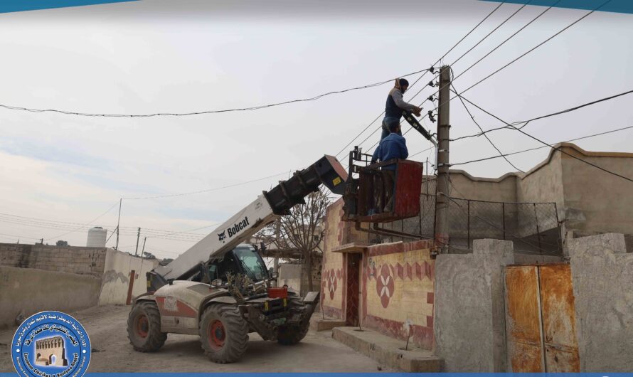 تركيب أجهزة إنارة جديدة للشوارع الفرعية في حي الدرعية