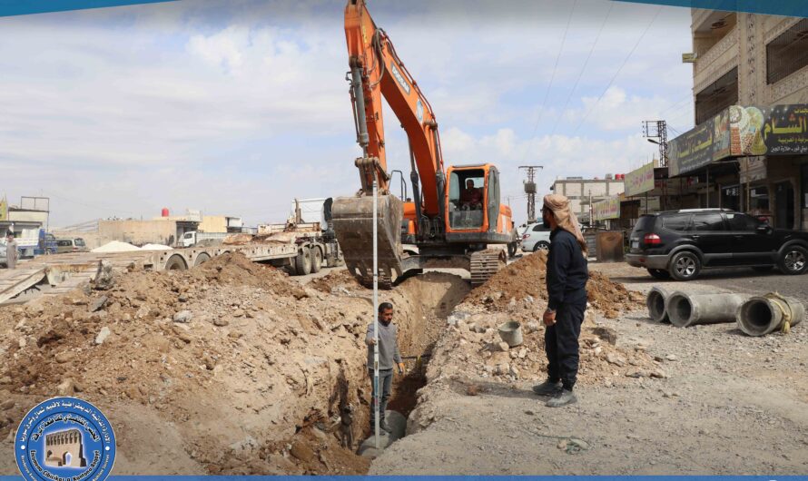 بلدية الشعب بالرقة تواصل جهودها في إعادة تأهيل شبكة الصرف الصحي