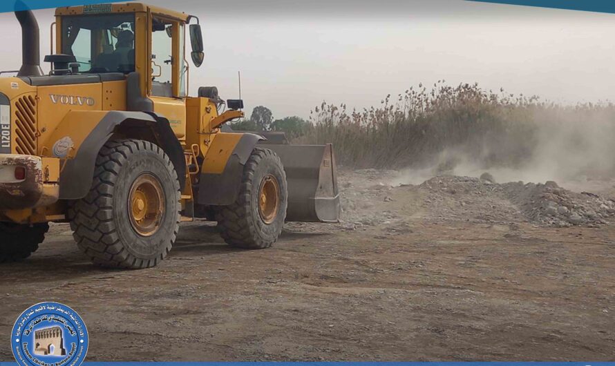 الخدمات الفنية تواصل أعمال تسوية سرير النهر ودعم حملات النظافة في الرقة