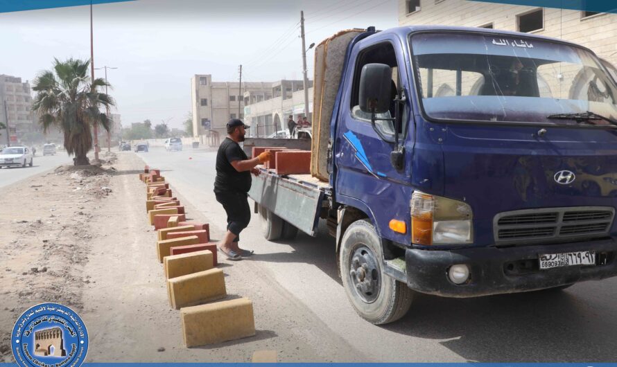 بلدية الشعب في الرقة تواصل أعمال تأهيل الأرصفة والمنصفات لتحسين البنية التحتية