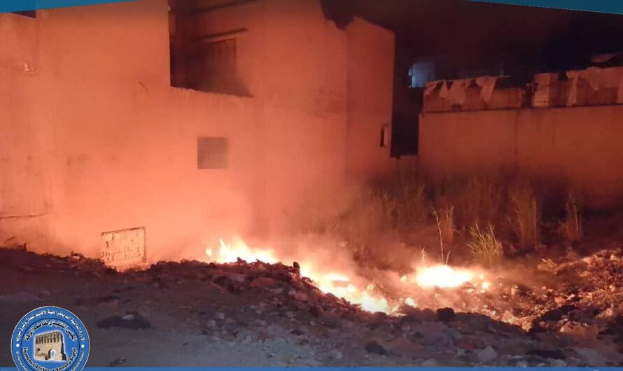 فريق الاستجابة الأولية يخمد حريقاً في مكب نفايات دون إصابات