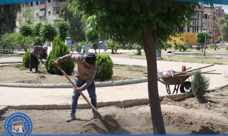 أعمال خدمية في حديقة البجعة بإشراف دائرة الحدائق والتشجير