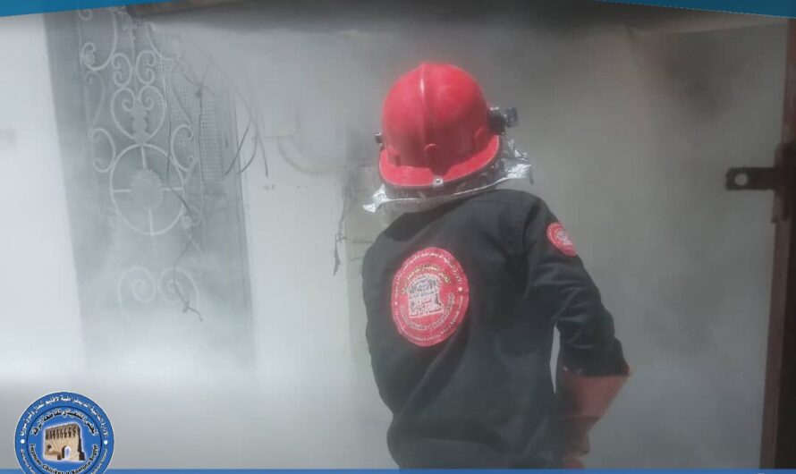 إخماد حريق اندلع في مدخل عمارة خلف فرن التموين