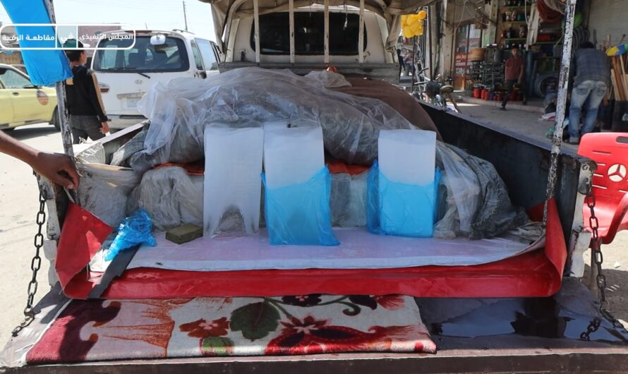 ارتفاع أسعار قوالب الثلج يزيد من معاناة الأهالي في ظل فصل الصيف