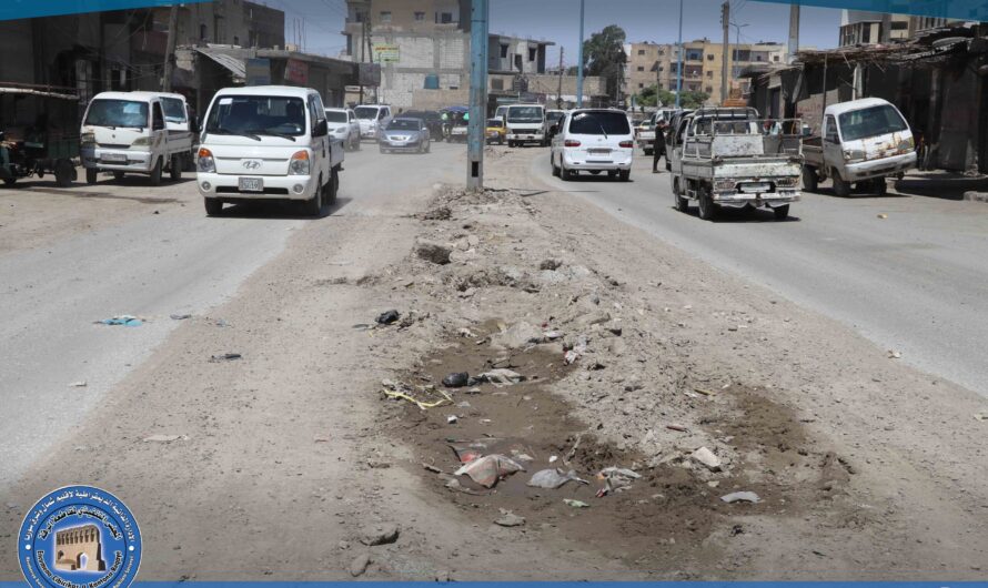 مواصلة أعمال تنظيف وترميم منصفات الطرق ضمن خطط تحسين البنية التحتية