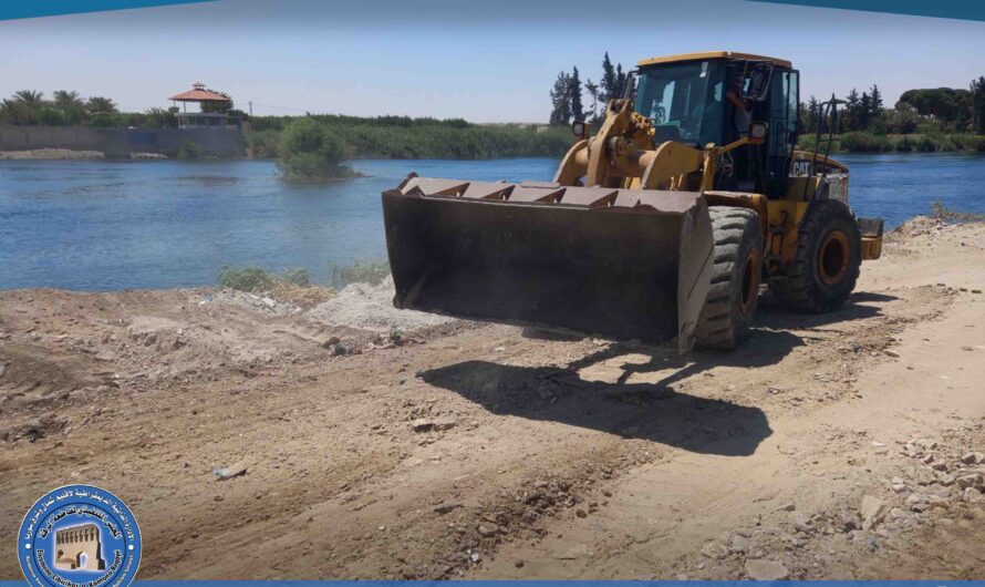 بلدية الشعب بالرقة تواصل أعمالها الخدمية لتهيئة الشوارع وتحسين الواقع البيئي