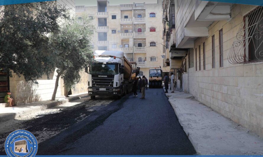 بلدية الشعب تواصل أعمال التعبيد في منطقة التوسعية بالرقة