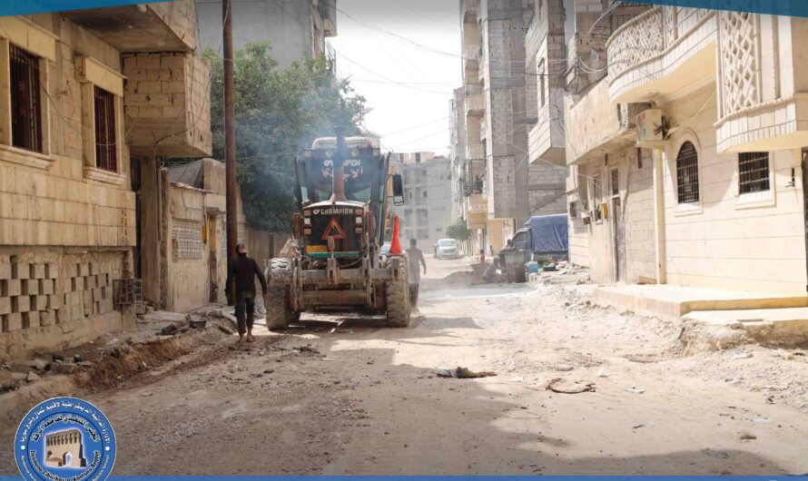 بلدية الشعب في الرقة تواصل أعمال تعبيد الطرق في حي الفردوس