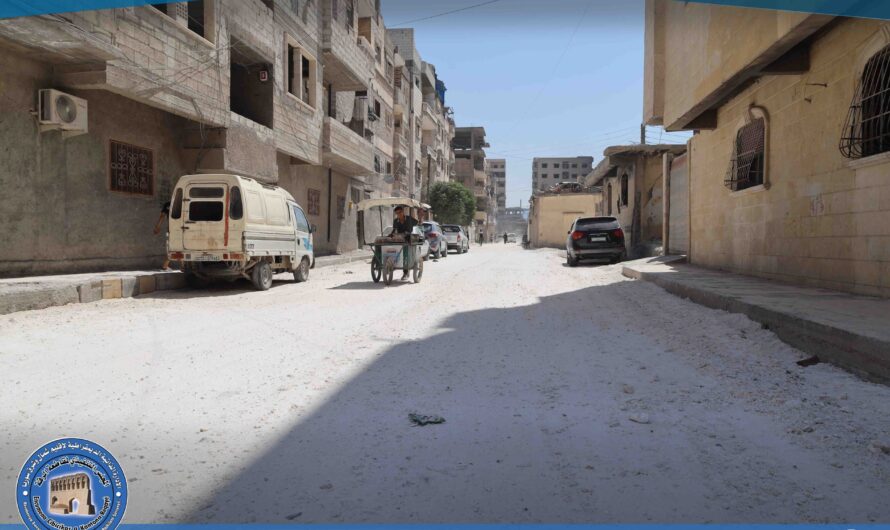 بلدية الرقة تواصل تنفيذ مشروع تعبيد الطرق في المدينة
