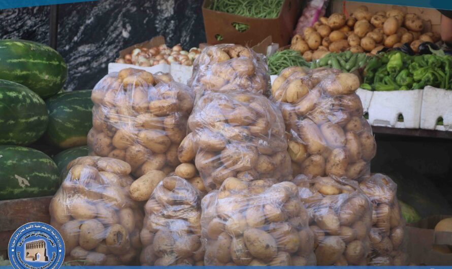 سوق المزارع … حركة نشطة وإقبال كبير لتأمين احتياجات الأهالي