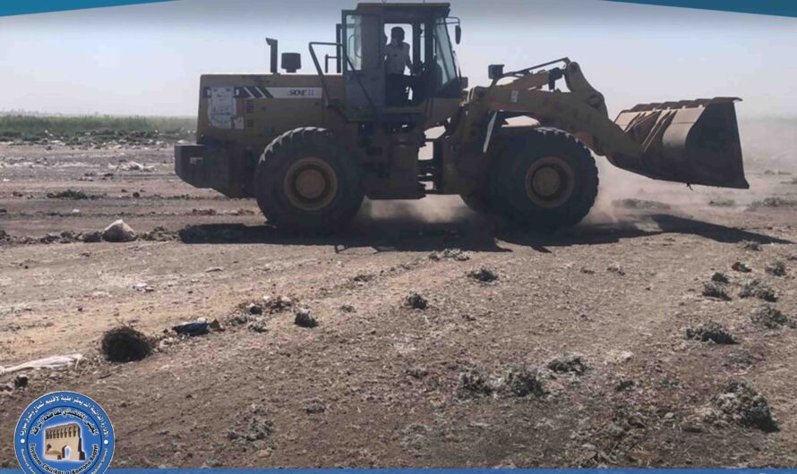 بلدية الشعب في الحمرات تواصل جهودها في إزالة المكبات العشوائية وتنظيم النفايات