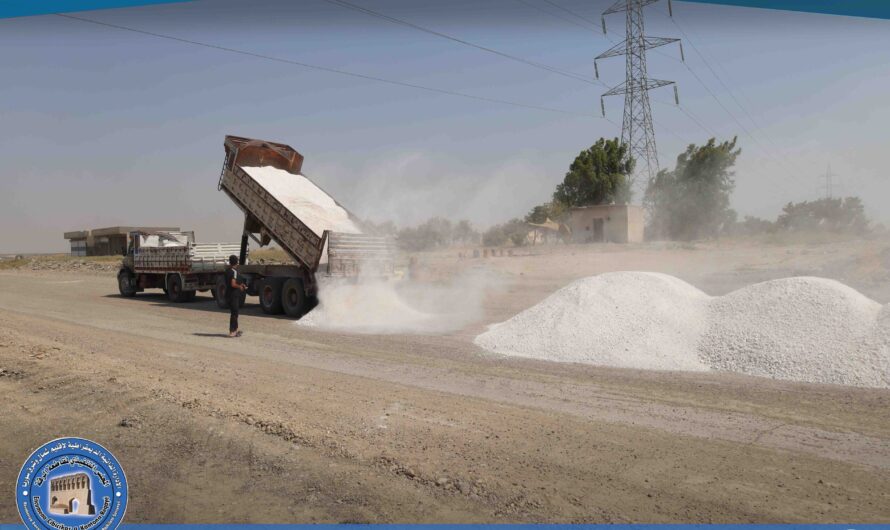 اتحاد بلديات شمال وشرق سوريا يواصل تأهيل طريق “المزارع” بين الرقة والطبقة