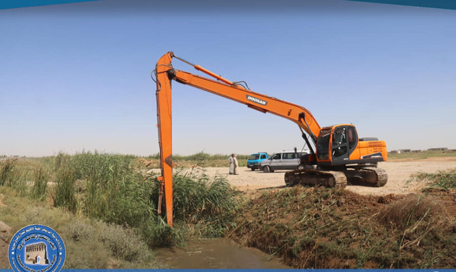 قسم الصيانة ينجز أعمال تعزيل 150 كم من الأقنية والمصارف منذ بداية العام