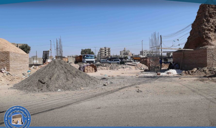 العمل على إطلاق مشروع لبناء بوابة عند مدخل سور الرقة الأثري