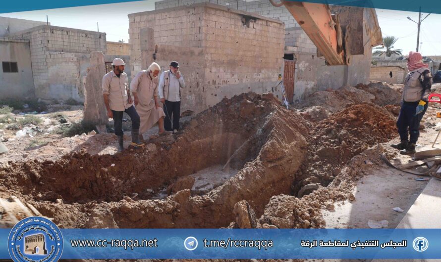 دائرة المياه تصلح خط مياه متضرر في حي الأندلس