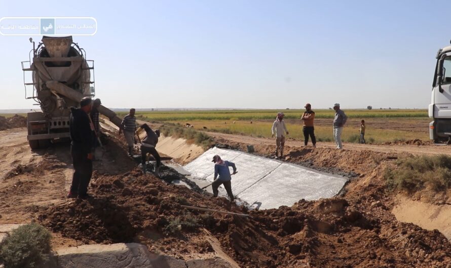 هيئة الاقتصاد والزراعة تُنجز أعمال صيانة فنية في قناة MC4 بمنطقة السلحبية