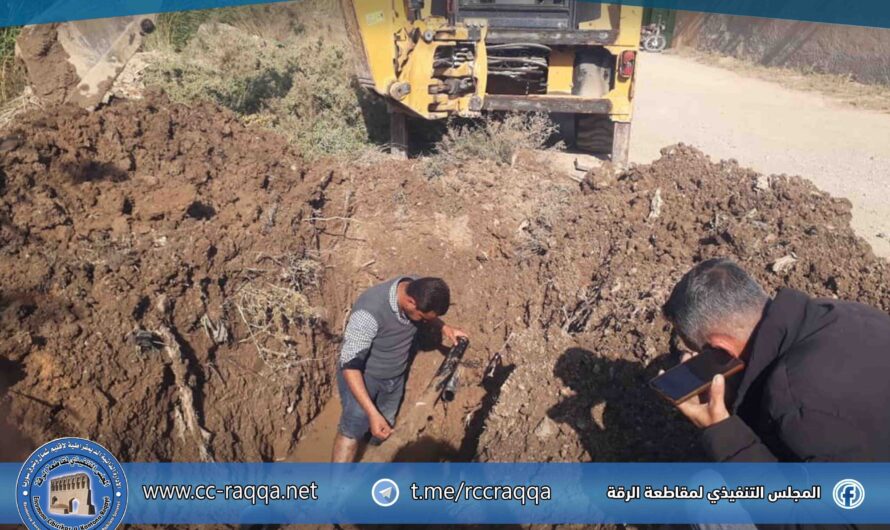 إصلاح خط مياه رئيسي في قرية كسرة فرج وإعادتها إلى الخدمة