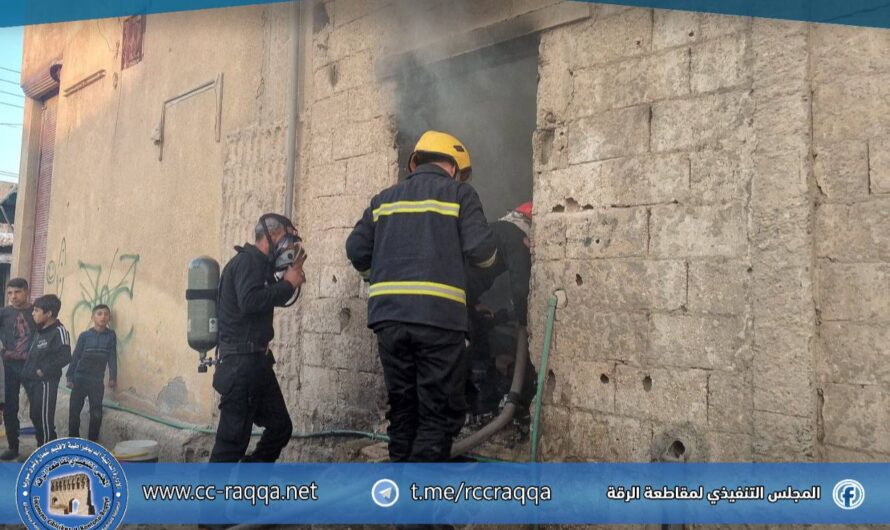 إخماد حريق اندلع ضمن مستودعاً للفلّين والبلاستيك غرب مفرق الحصيوة